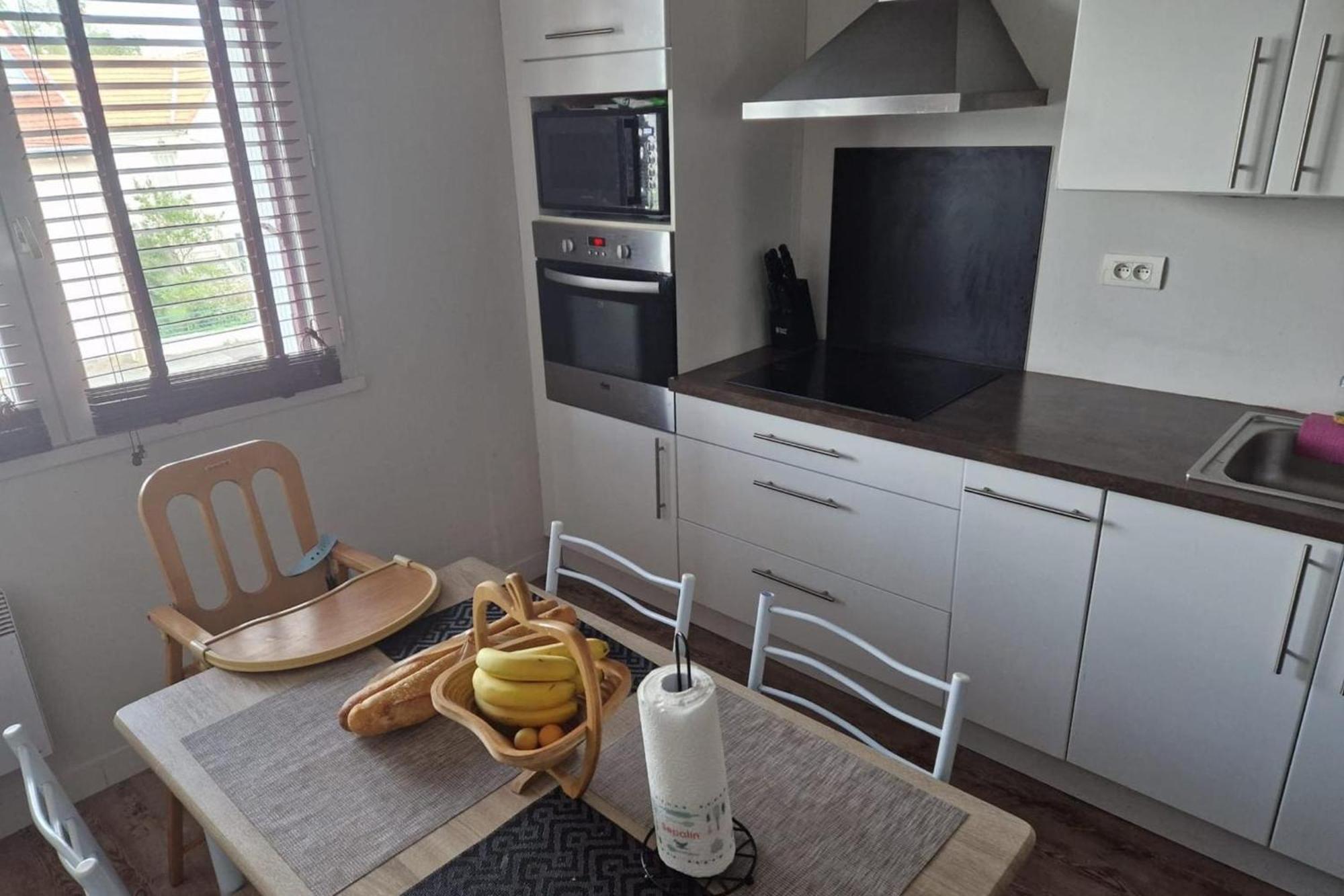 Spacious With Balcony Apartment